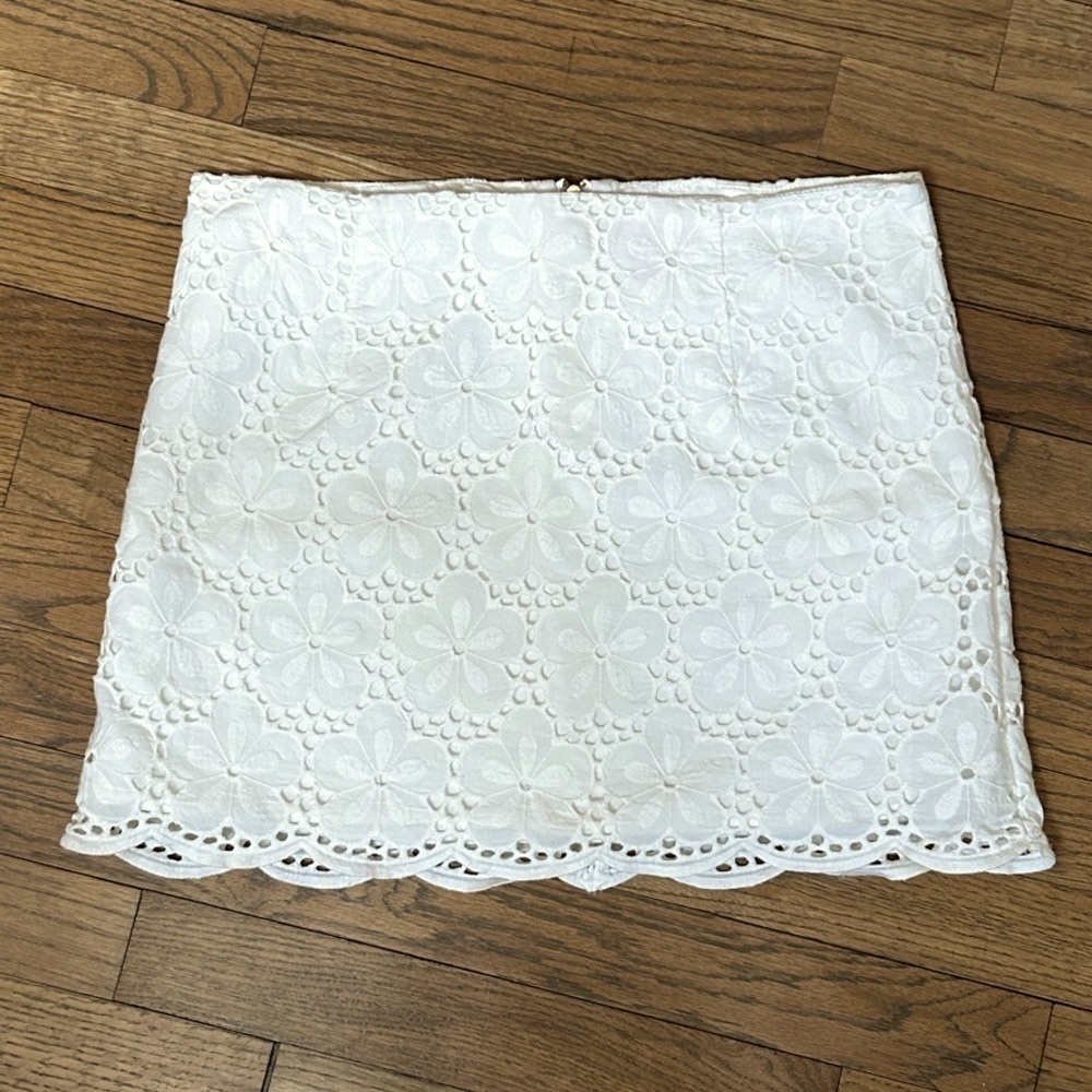 Lilly Pulitzer White Scallop Eyelet Lace Mini Skirt